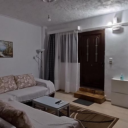 Ευρύχωρο Και Άνετο Διαμέρισμα Στην Ιτέα Joanna'S Apartment Kirra Екстер'єр фото