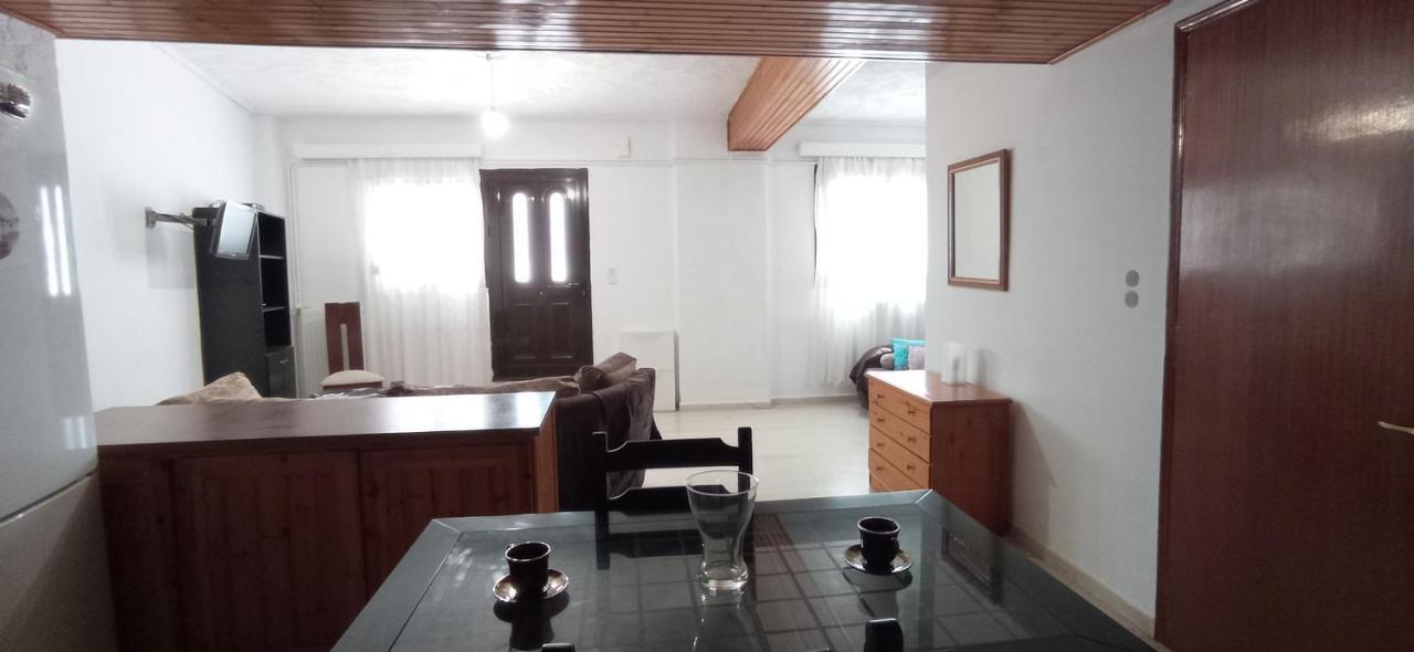 Ευρύχωρο Και Άνετο Διαμέρισμα Στην Ιτέα Joanna'S Apartment Kirra Екстер'єр фото