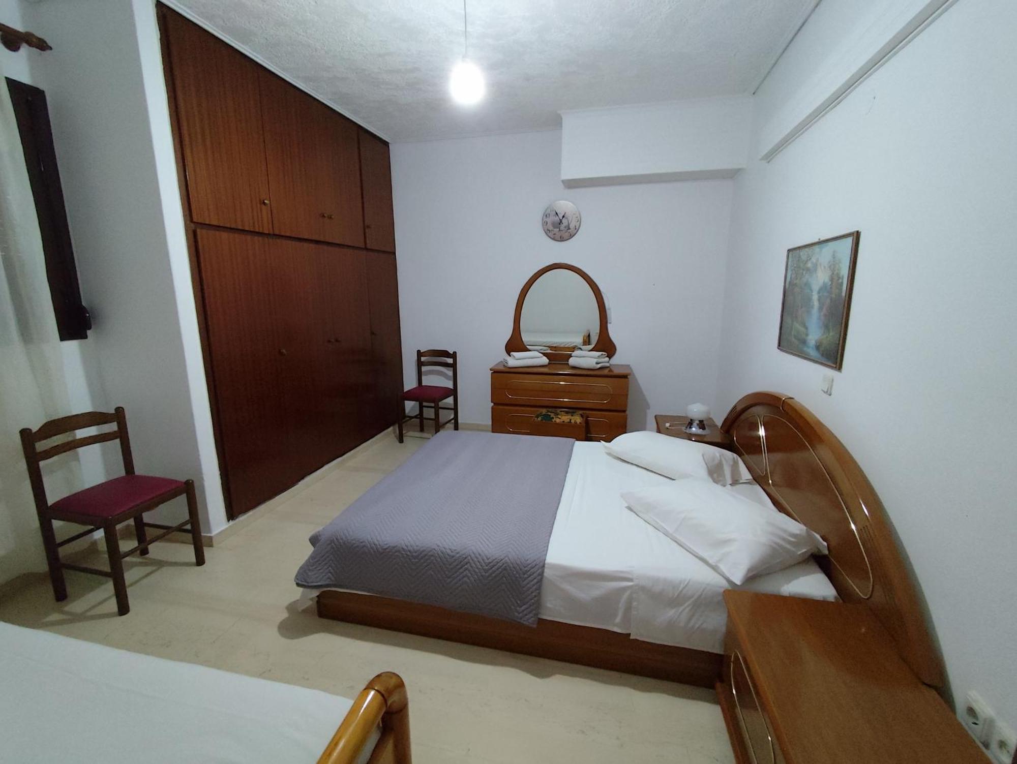 Ευρύχωρο Και Άνετο Διαμέρισμα Στην Ιτέα Joanna'S Apartment Kirra Екстер'єр фото