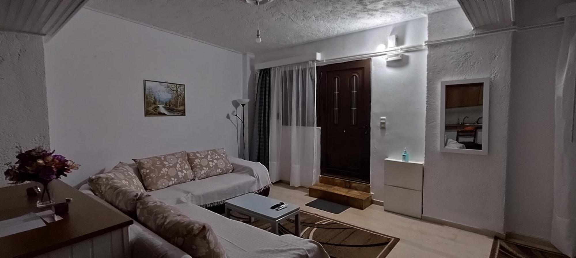 Ευρύχωρο Και Άνετο Διαμέρισμα Στην Ιτέα Joanna'S Apartment Kirra Екстер'єр фото