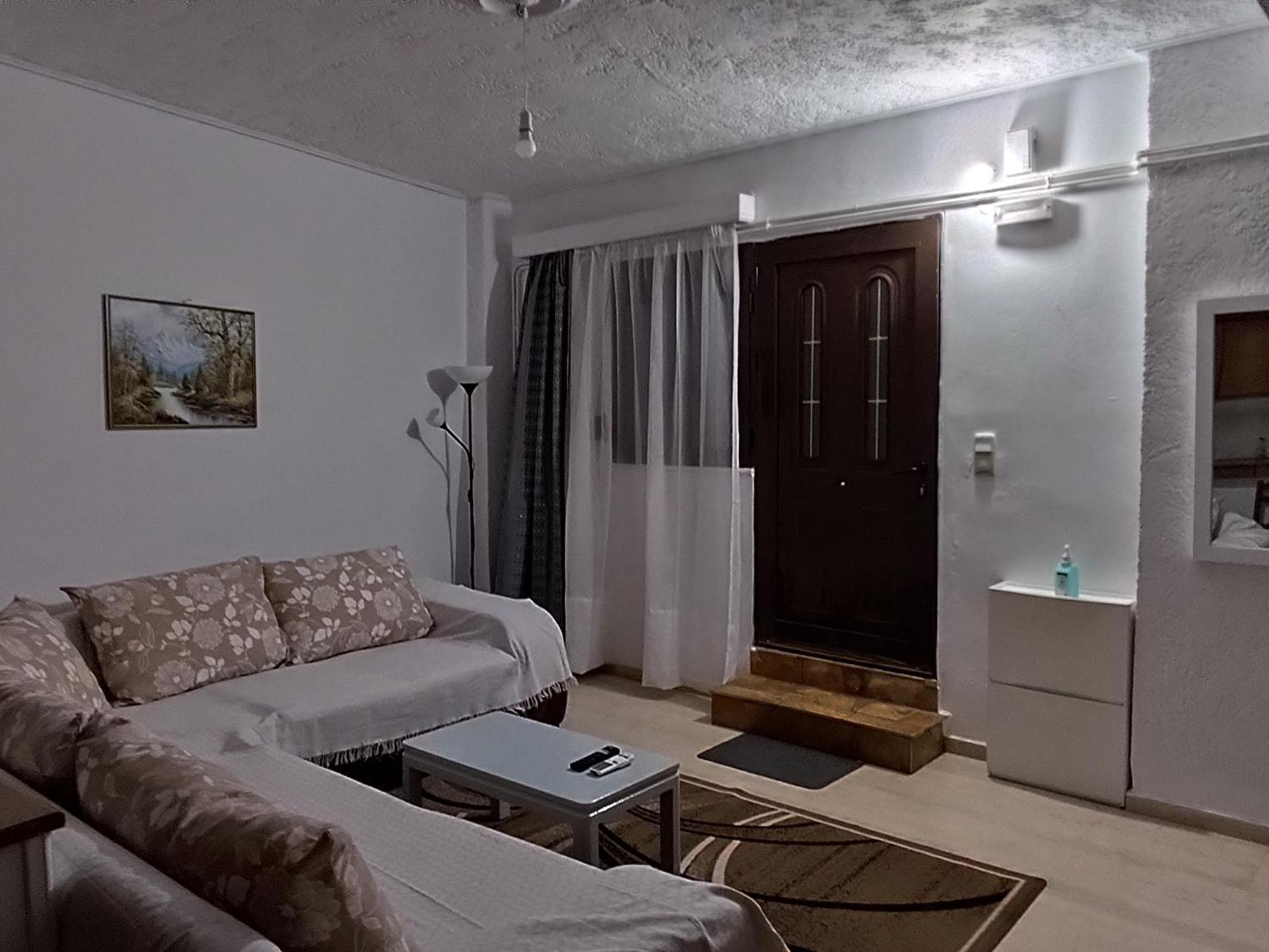 Ευρύχωρο Και Άνετο Διαμέρισμα Στην Ιτέα Joanna'S Apartment Kirra Екстер'єр фото